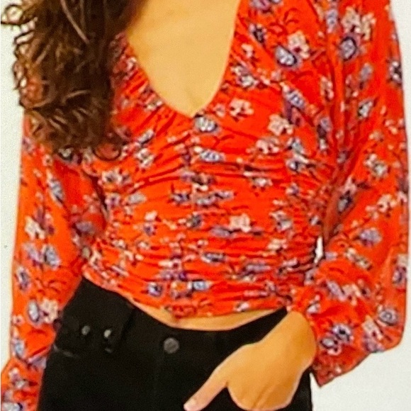 Free People Tops - Free People Floral Crop Orange Top P2P 18” Length 10” front, 17” back. SIZE XS